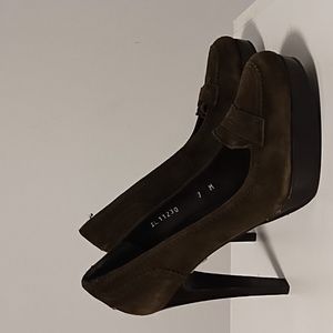 Stuart Weitzman Heeled Loafer